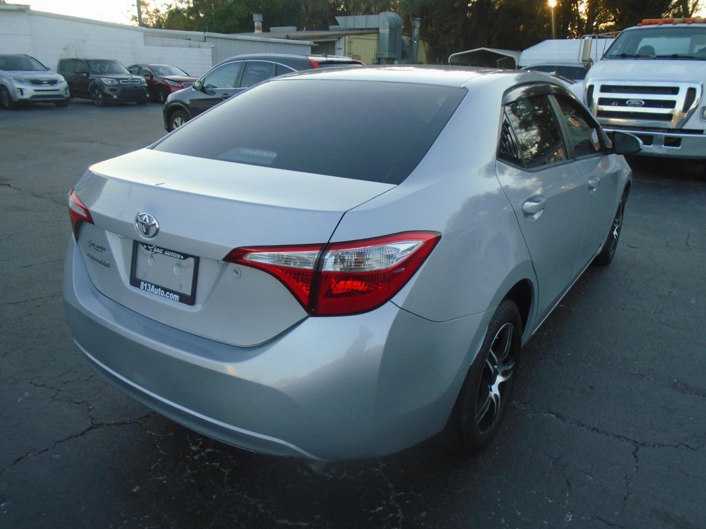 2014 Toyota Corolla (2T1BURHE3EC) , located at 6112 N Florida Avenue, Tampa, FL, 33604, (888) 521-5131, 27.954929, -82.459534 - Photo#3